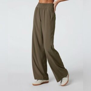 NEW VUORI women’s Villa wideleg in SHORT